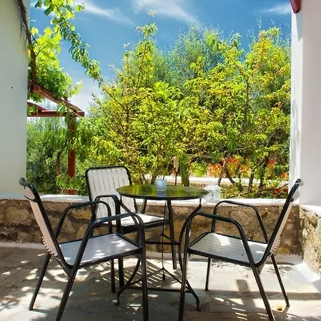 Charissi Hotel 3*