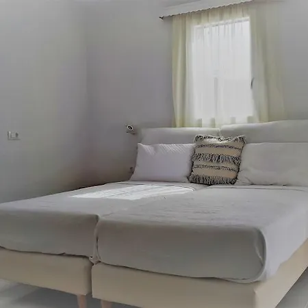 Hotel Charissi