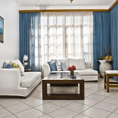 Charissi Hotel