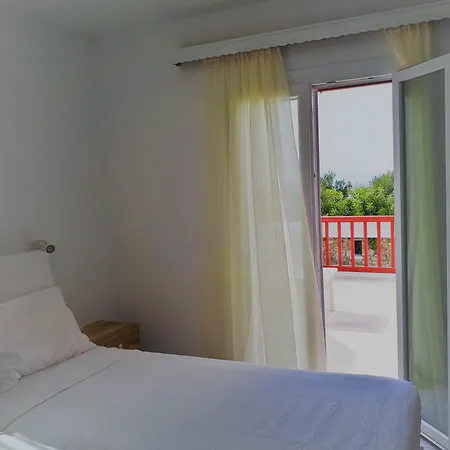 فندق شاريسي 3* Mykonos Town